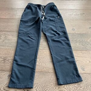 GREY FIGS SCRUB PANT